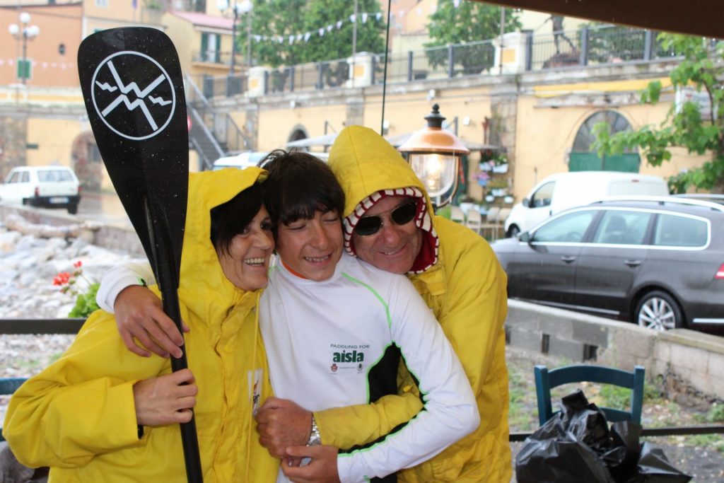 Sup-news-riccardo-rossi-paddling-for-the-aisla-12