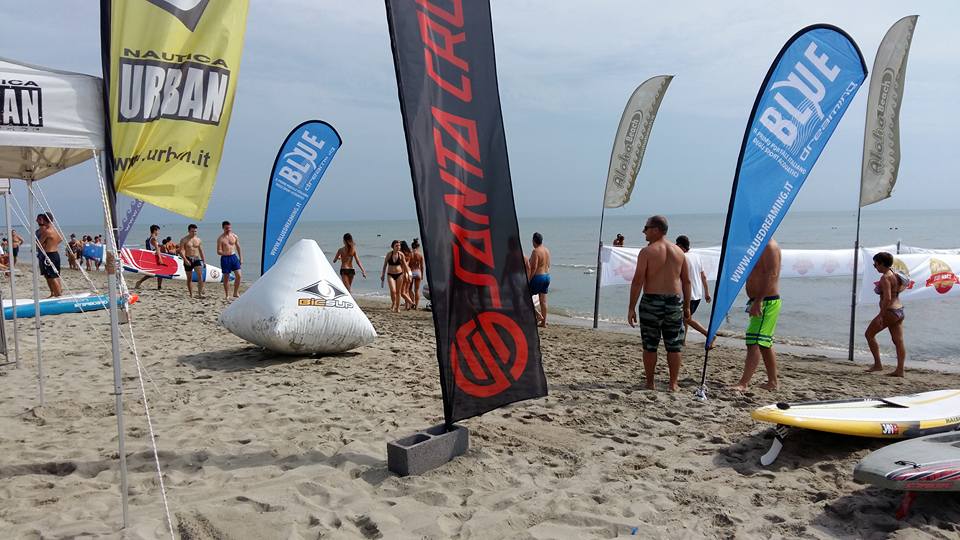 Preparazione stand e campo di regata