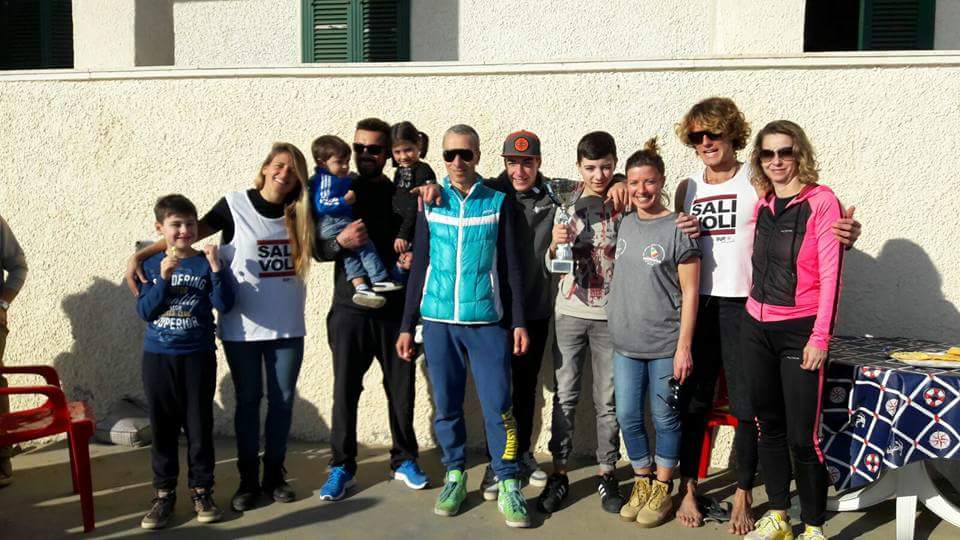 Il Team SUP Salivoli vincitore della gara di casa...